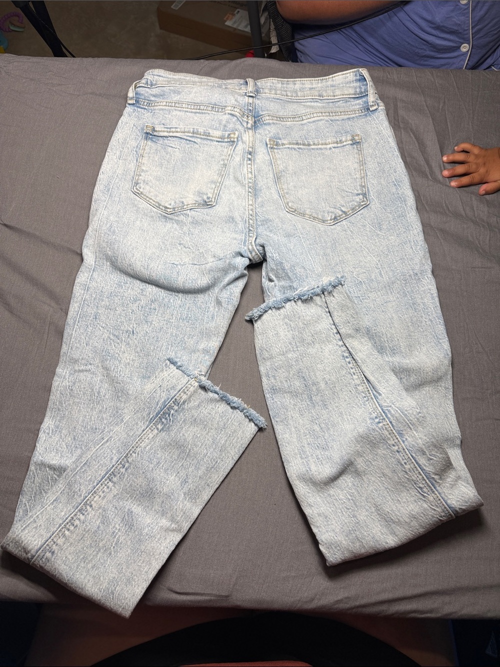 Old Navy Washed Light Blue Straight Leg Jeans with Frayed Knees - Picture 3 of 5
